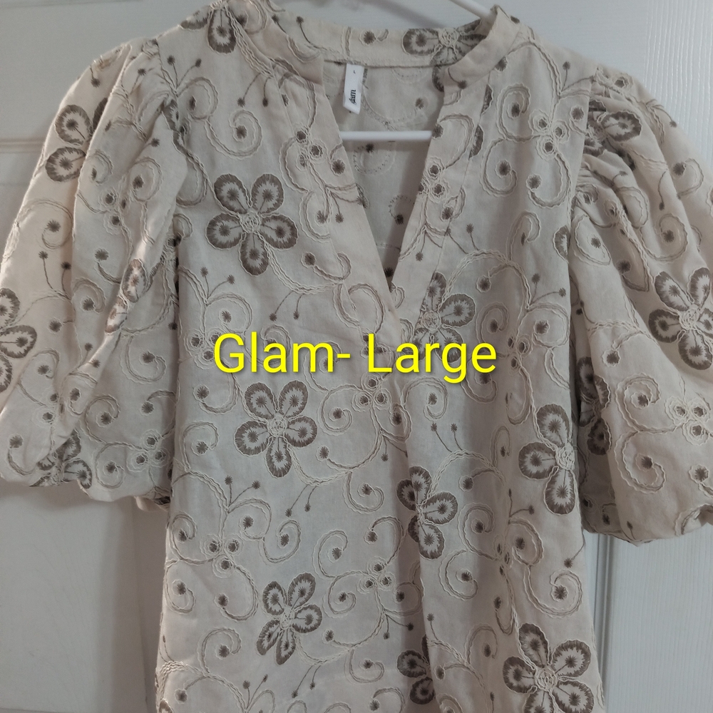 GLAMGLOW Beige Floral Embroidered Blouse